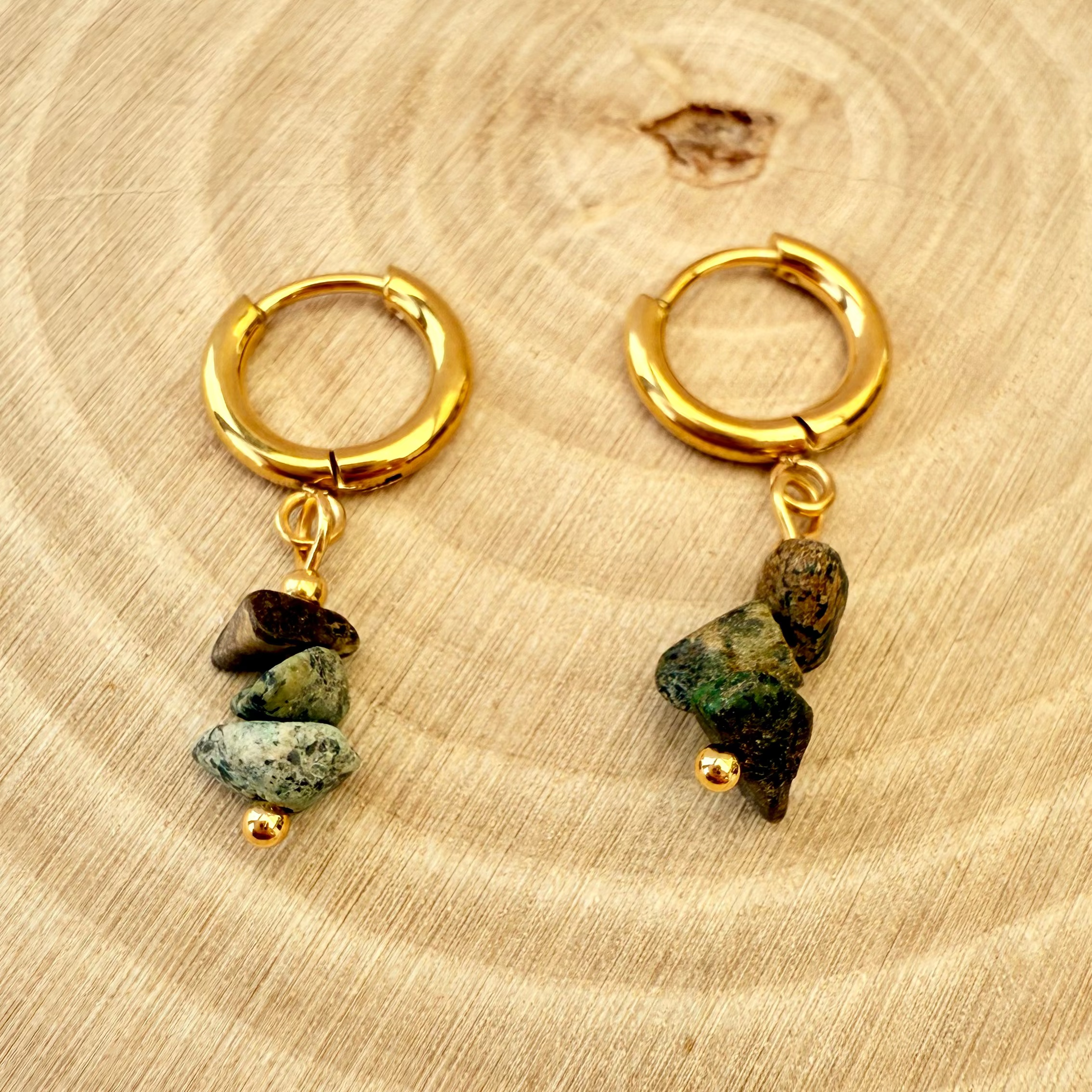 Boucles d'oreilles mini créoles Orisha ✨ Turquoise africaine