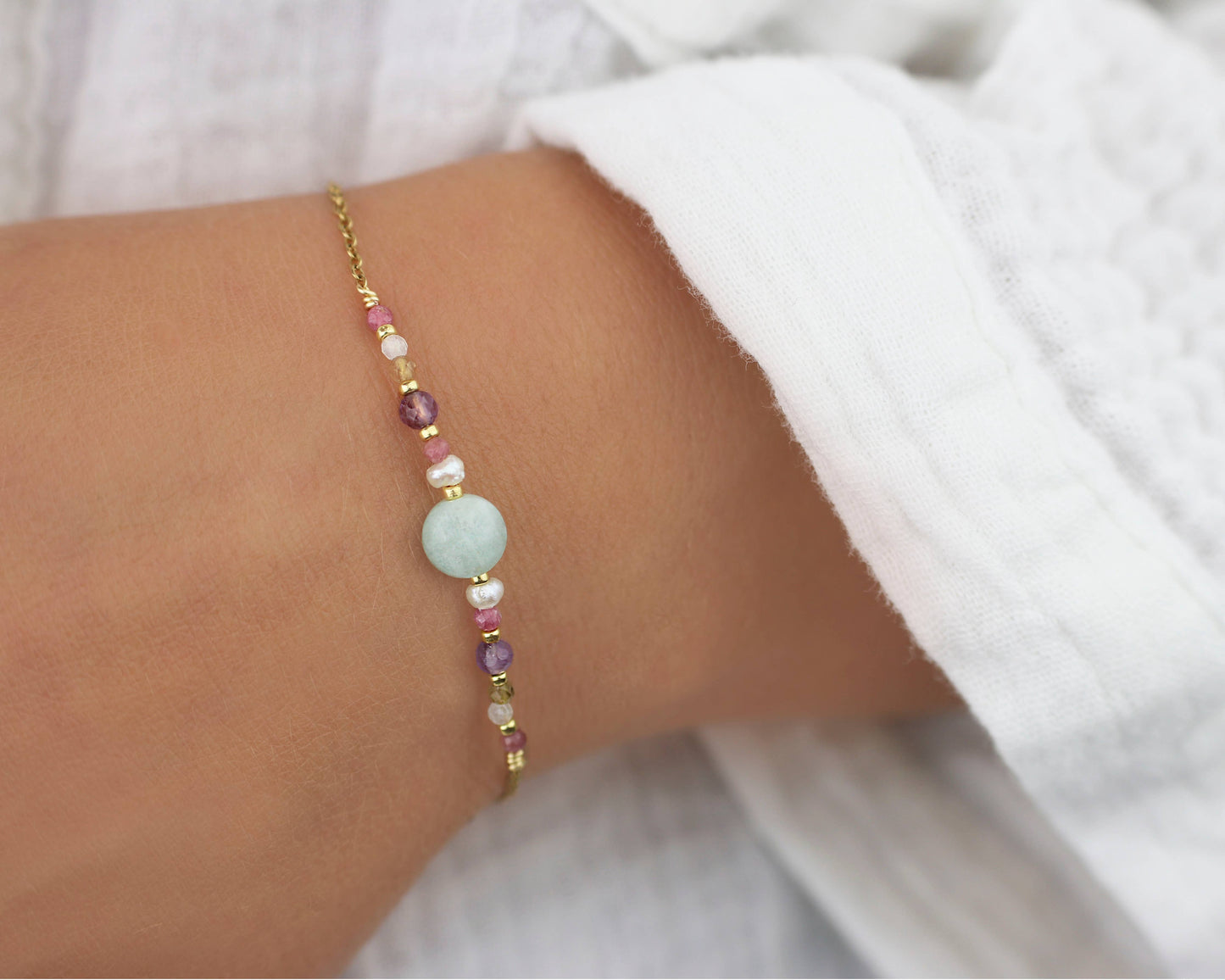 Bracelet fin Sola 🩵 multi pierres naturelles